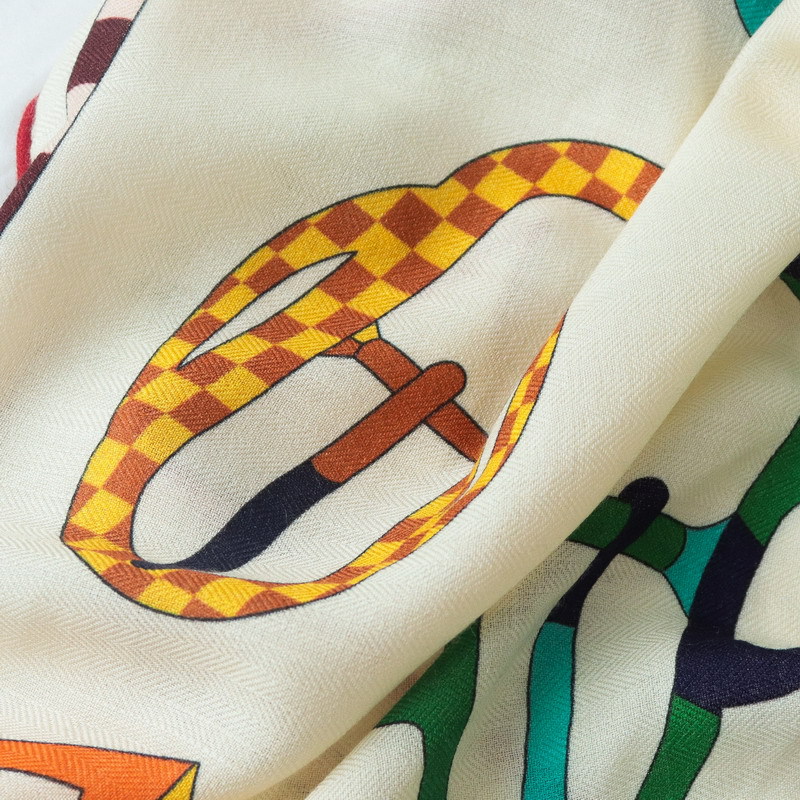 Silk Wool Scarf Large Triangle - مراجعة Pashmina Wrap Large وسعره