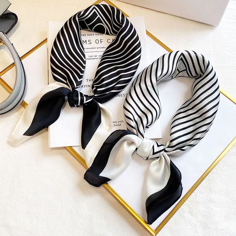 Fashion Square 70cm Black and  - مراجعة Silk Tie Striped وسعره