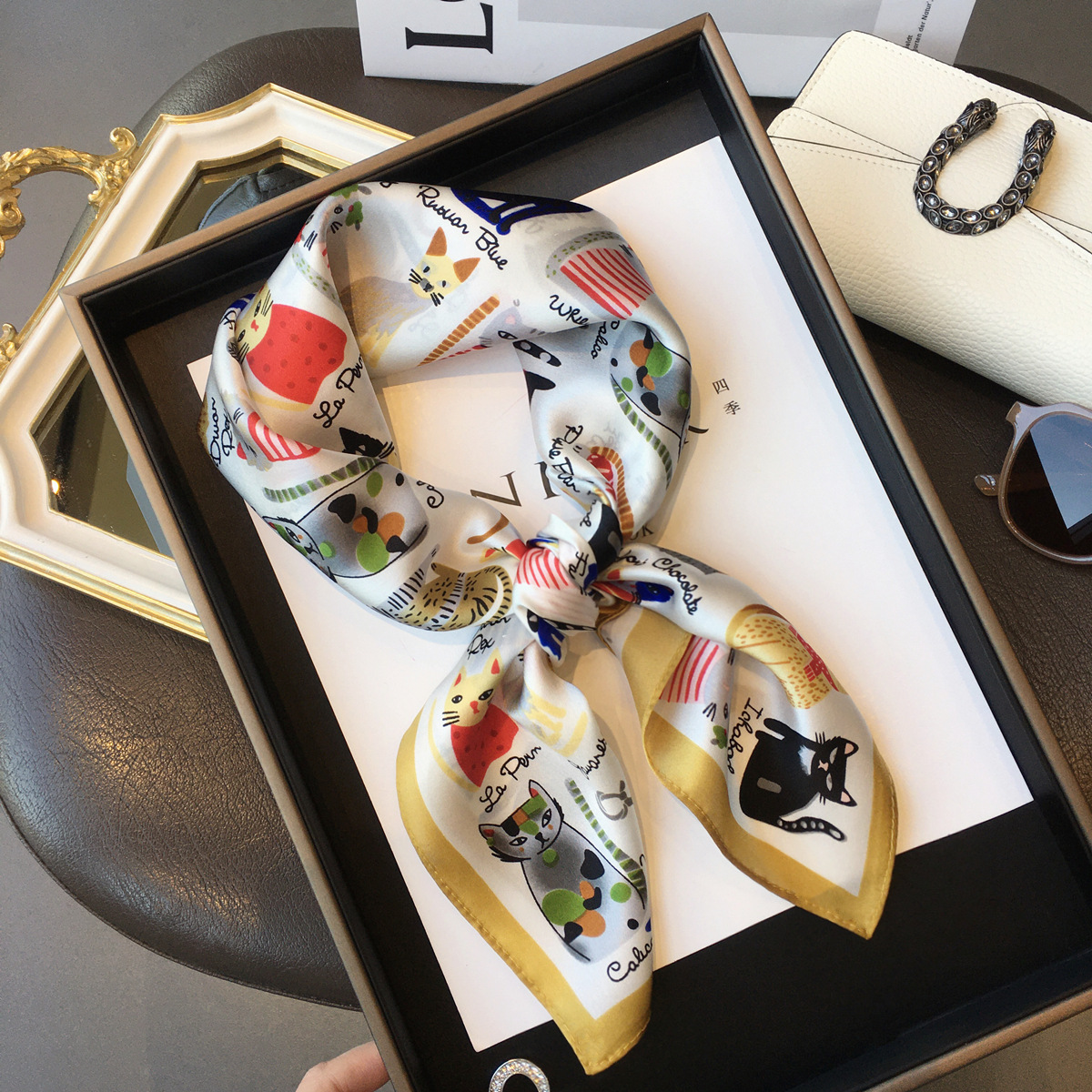 Luxury Brand 2023 Silk Square  - مراجعة Silk Tie Striped وسعره