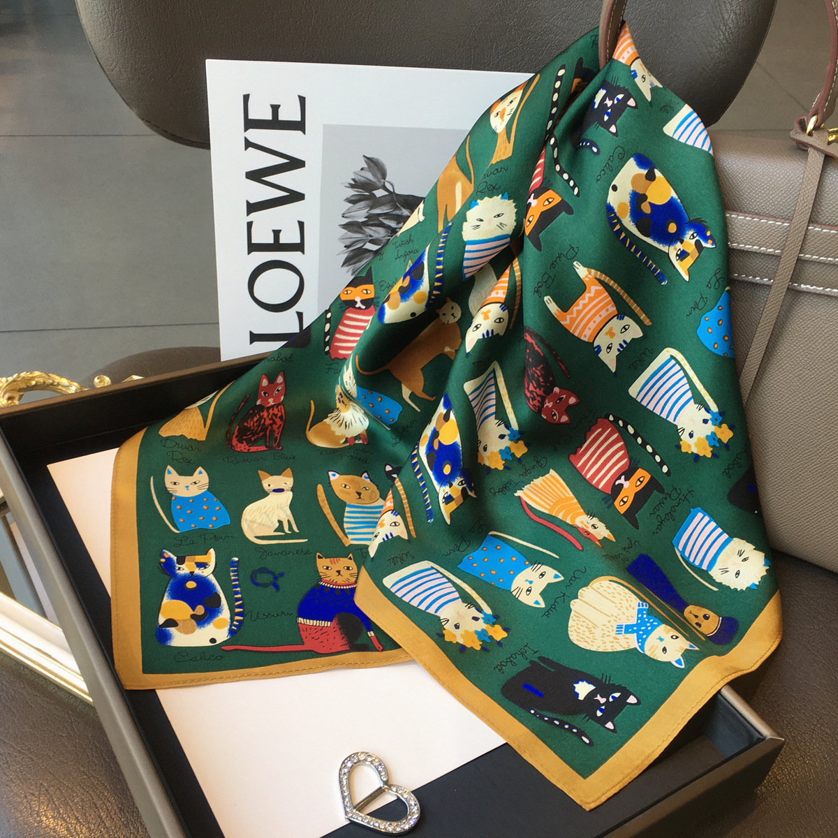 Luxury Brand 2023 Silk Square  - مراجعة Silk Tie Striped وسعره
