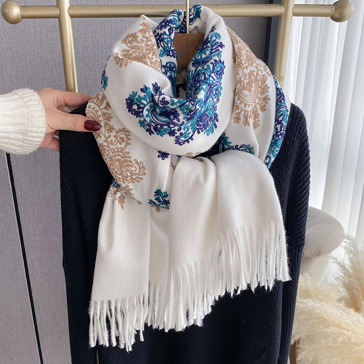 Women Fashion Winter Warm Cash - مراجعة Woven Scarf Blanket وسعره