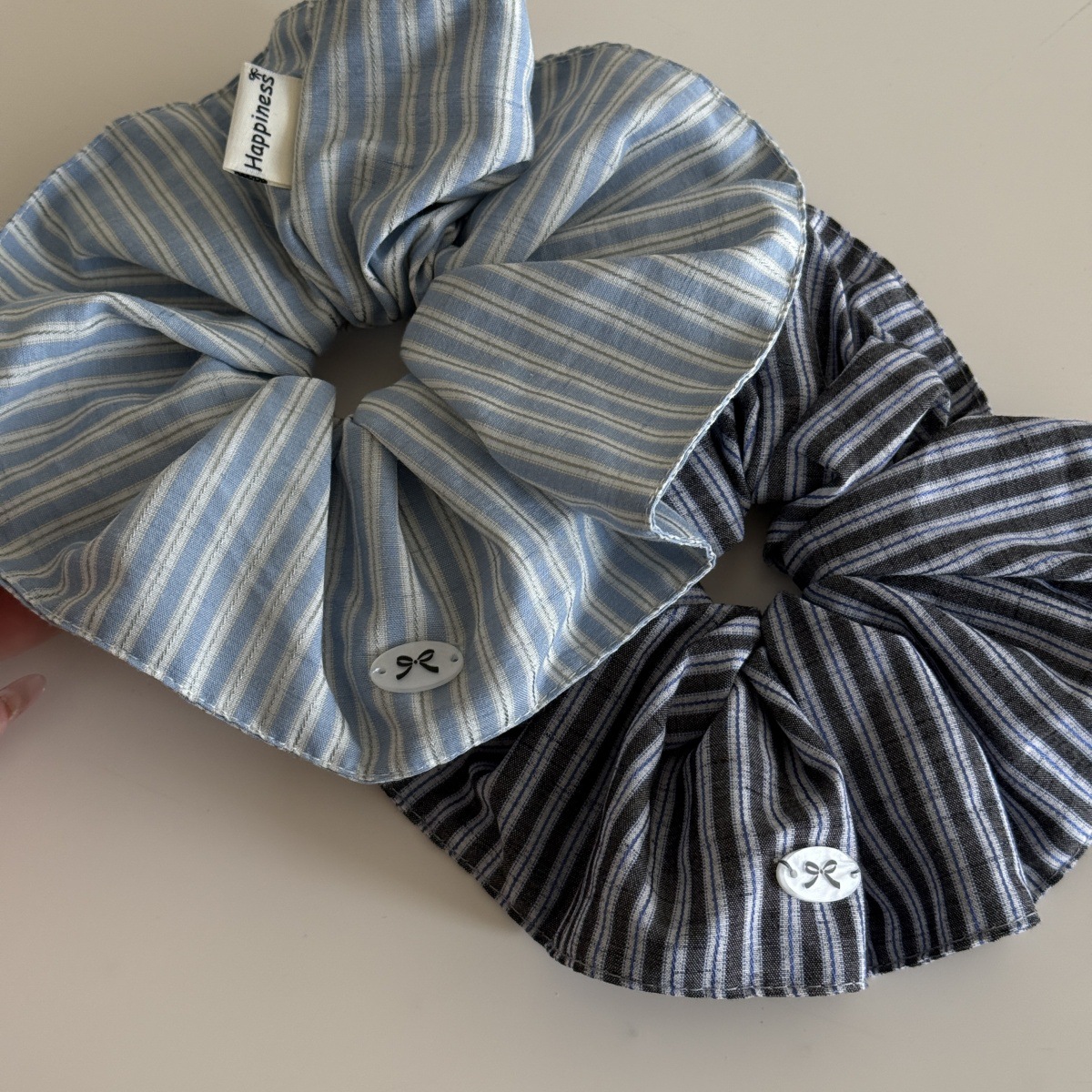 Blue Solid Color Silk Hair Ban - مراجعة Silk Tie Striped وسعره
