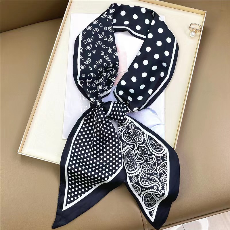 Luxury Zebra Print Silk Square - مراجعة Silk Tie Striped وسعره