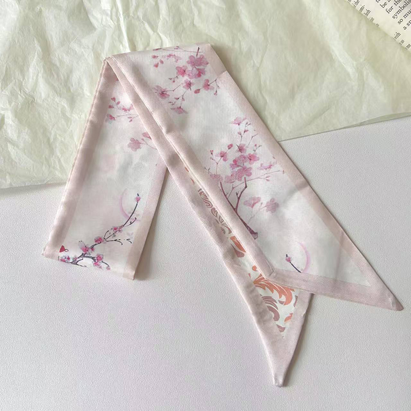 Fashion Women Silk Satin Skinn - مراجعة Ascot Neck Scarf وسعره