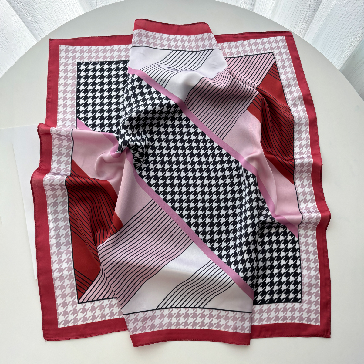 New Printed Square Scarf For W - مراجعة Silk Neck Scarf وسعره
