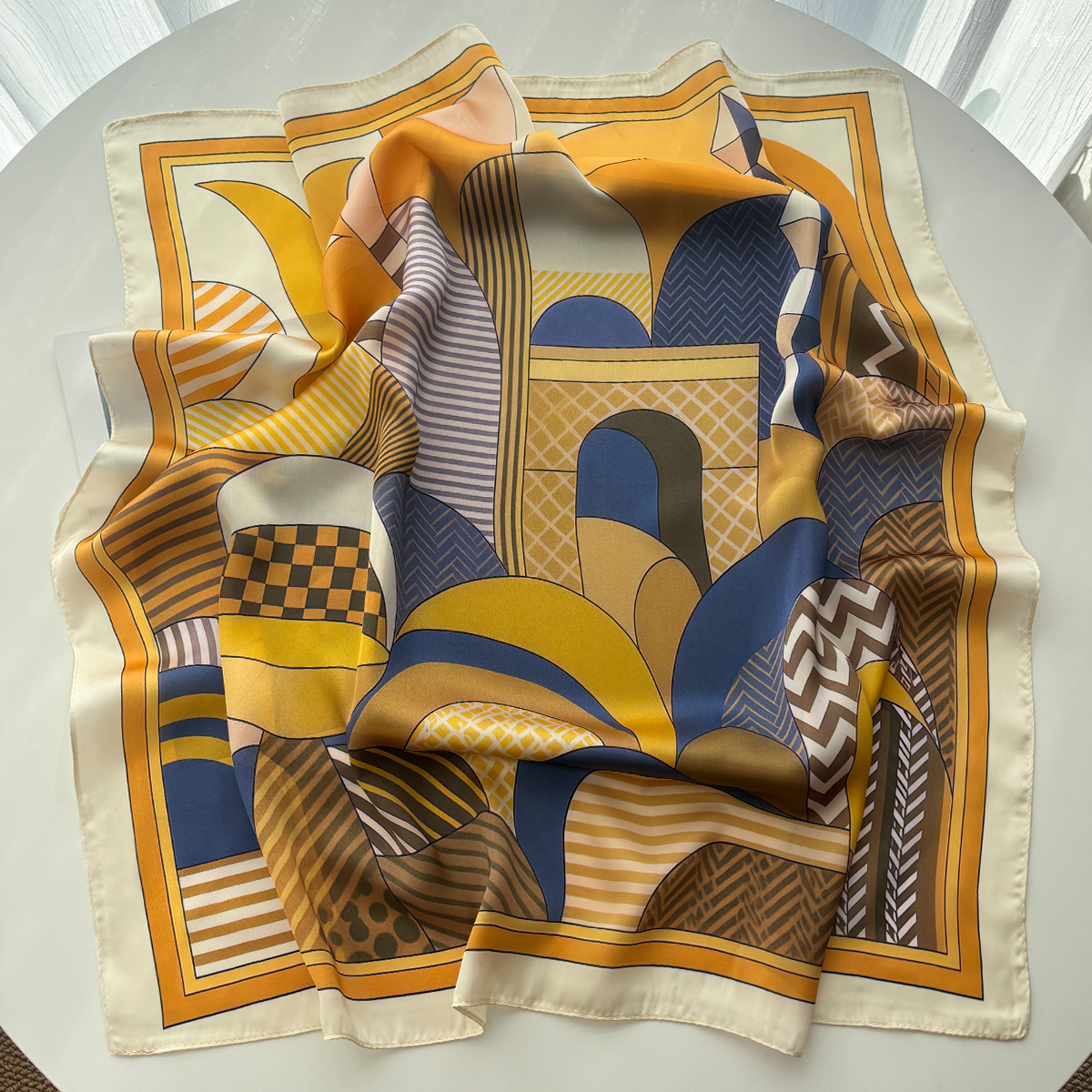 Luxury Square Scarf For Women  - مراجعة Scarf Silk Square وسعره