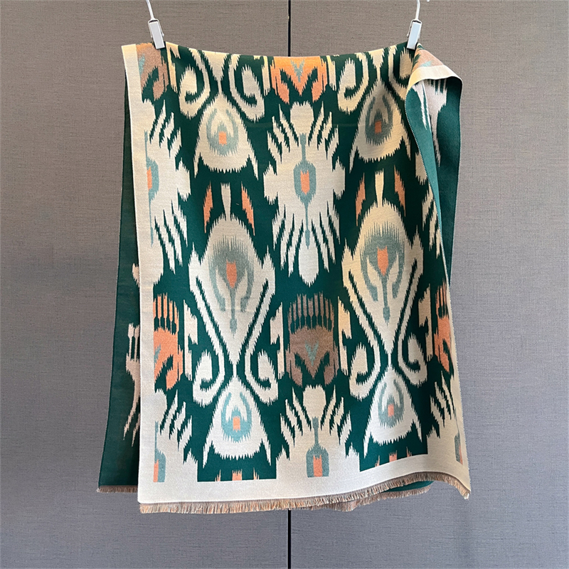 2025 Brand Warm Cashmere Ponch - مراجعة Woven Scarf Blanket وسعره