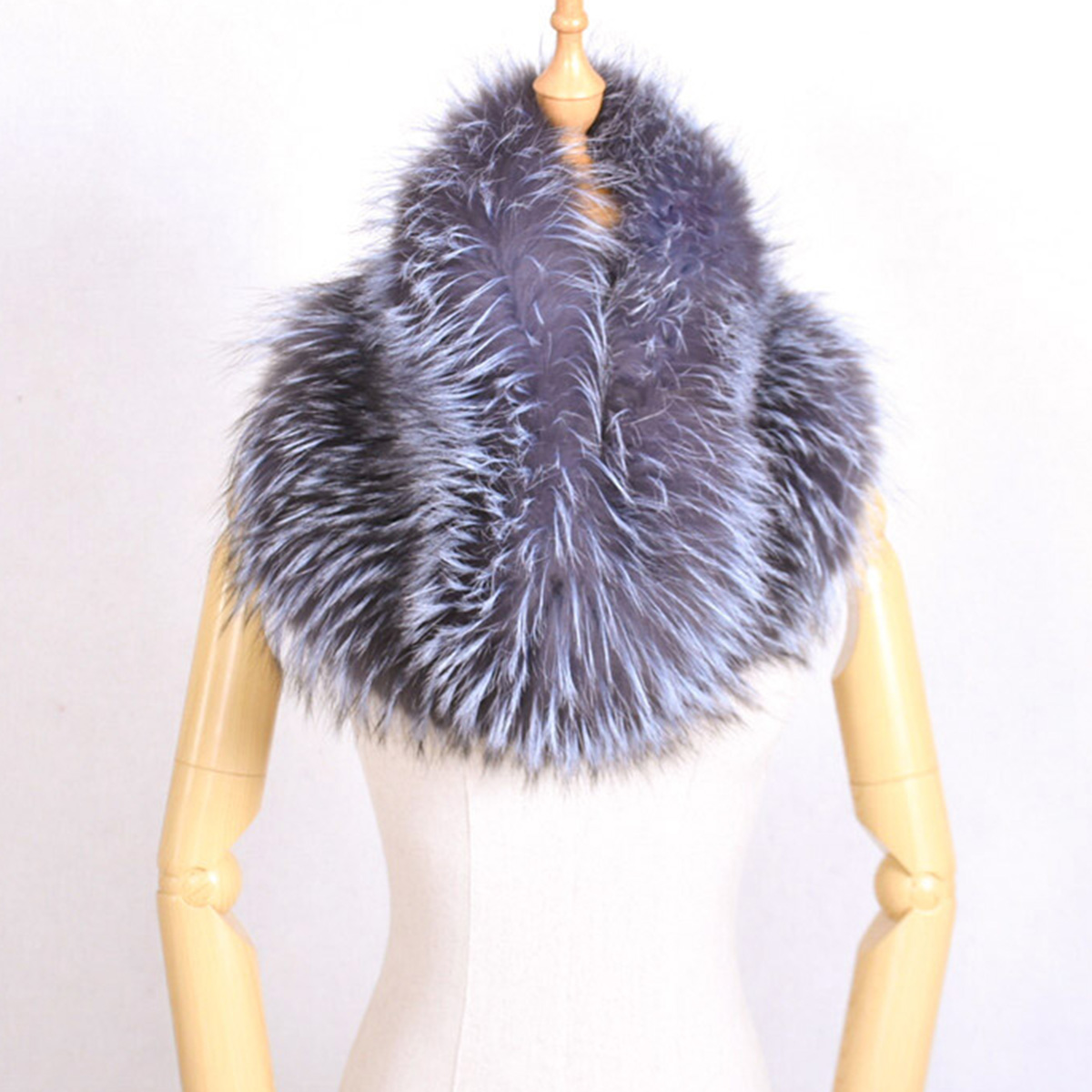 Luxury Satin Square Scarf Pais - مراجعة Face Scarf Mask وسعره