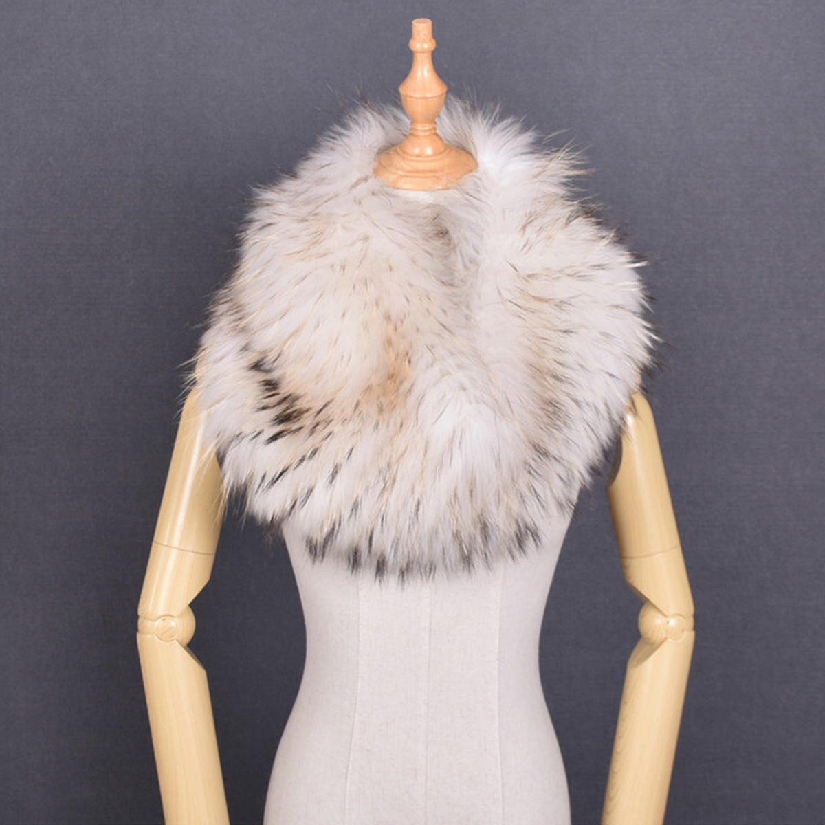 Luxury Satin Square Scarf Pais - مراجعة Face Scarf Mask وسعره
