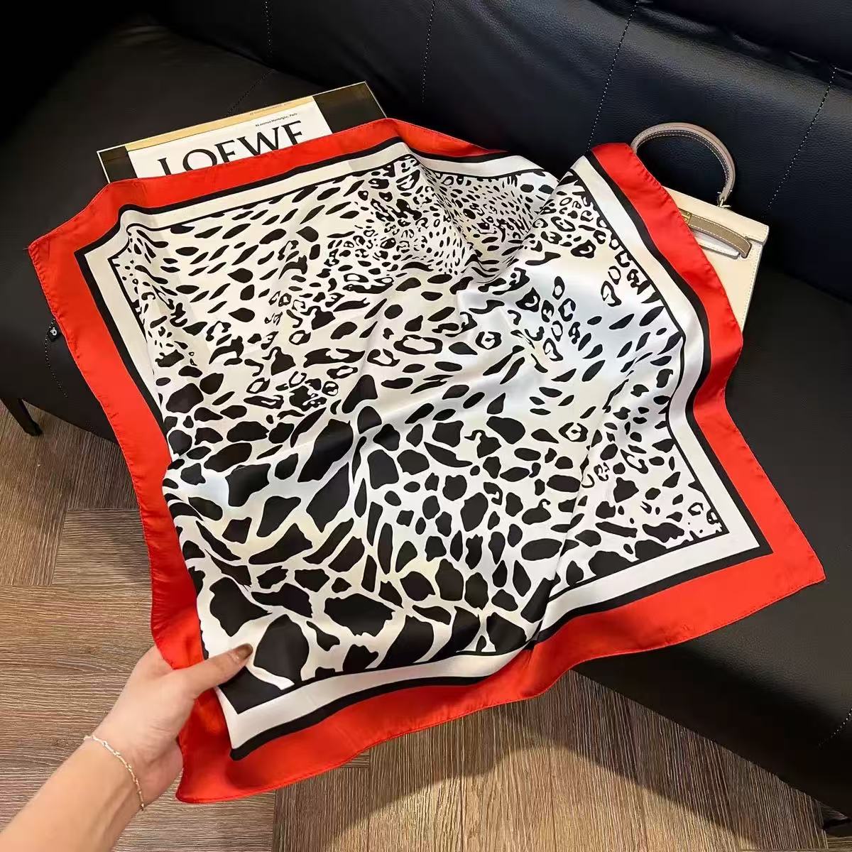 1pc Faux Silk Retro Leopard Pr - مراجعة Bandana Cotton وسعره