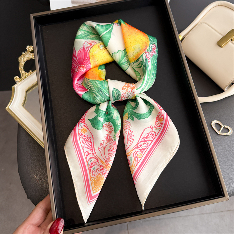 2026 New Fruit Print Silk Squa - مراجعة Ascot Neck Scarf وسعره