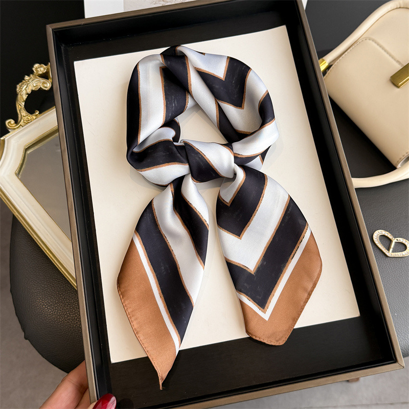 Satin Silk Geometric Stripe Pr - مراجعة Face Scarf Mask وسعره